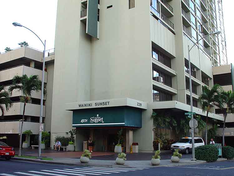 Waikiki Sunset Honolulu, Hawaii Condo by